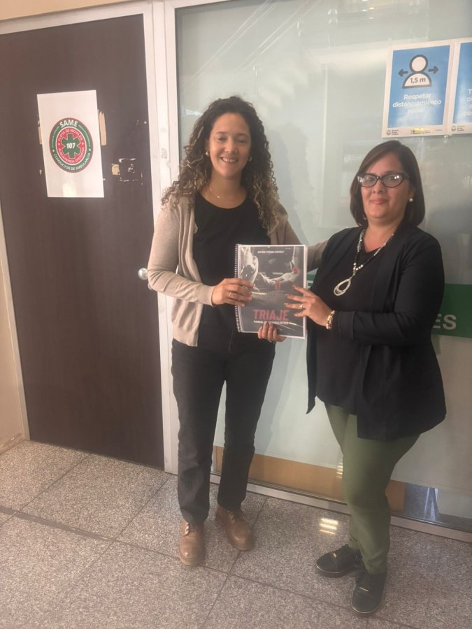 Entrega del Libro en Braille para el Dr Crescenti Alberto ( SAME)