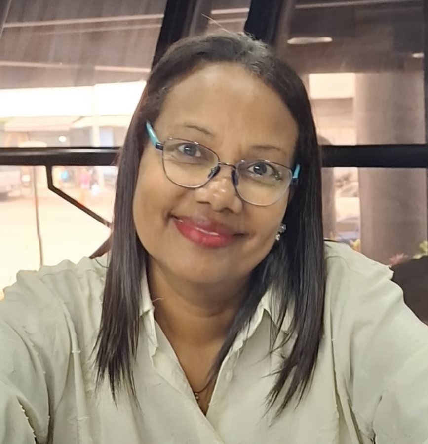 DRA MARÍA WANDOLAY MARTÍNEZ